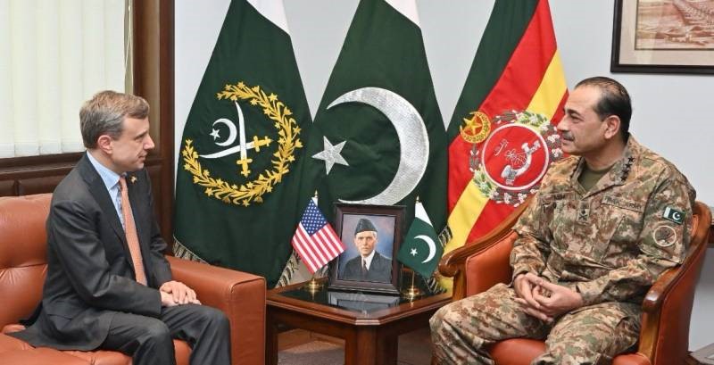 COAS, US delegation stress expanding G2G, P2P cooperation to strengthen bilateral ties