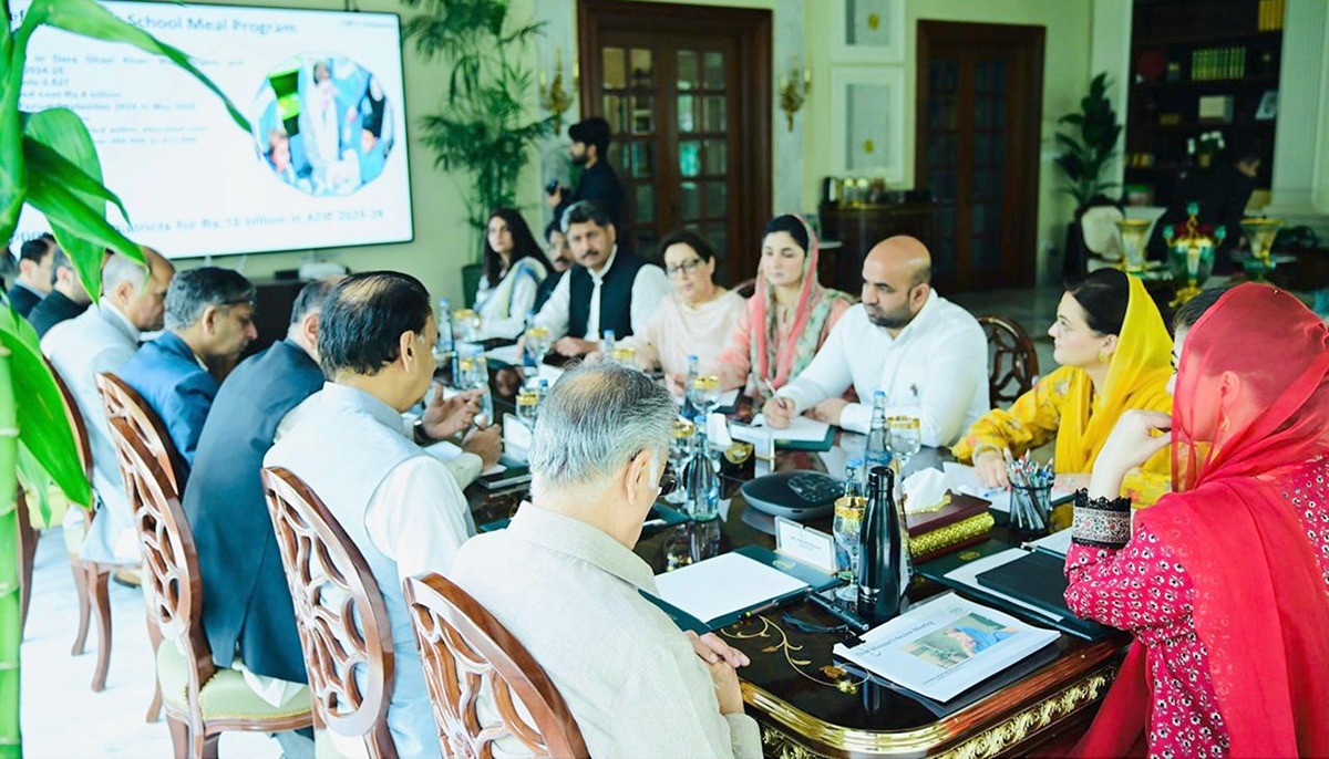 Outsourcing of 11,000 schools increased enrollment manifold: CM