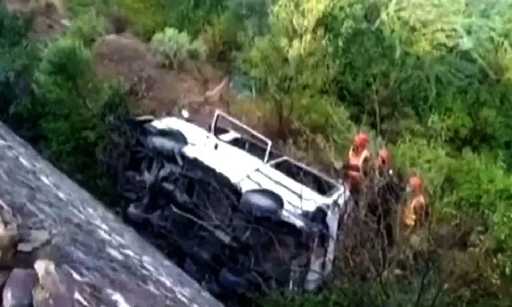 Eight of same family killed in Kohistan car plunge, 3 dead as bus overturns in Karachi