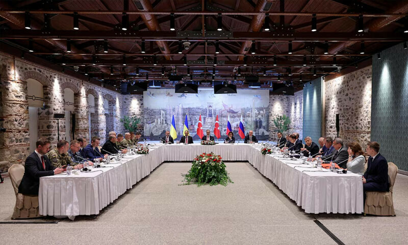 Russians and Ukrainians meet in Turkiye for first talks in 3 years