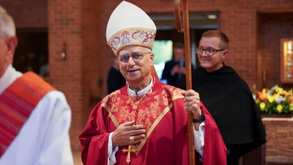 In his first appearance, Pope Leo offers three big clues about his papacy