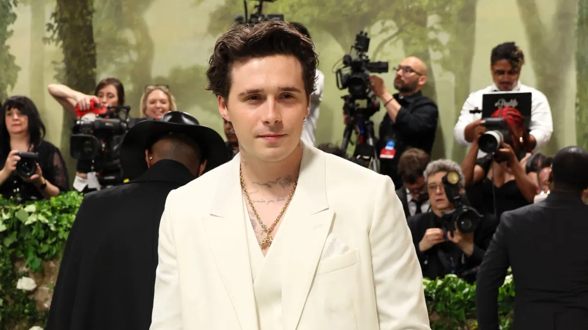 Brooklyn Beckham Sends Shocking Message To His Family Amid Nicola Peltz Feud