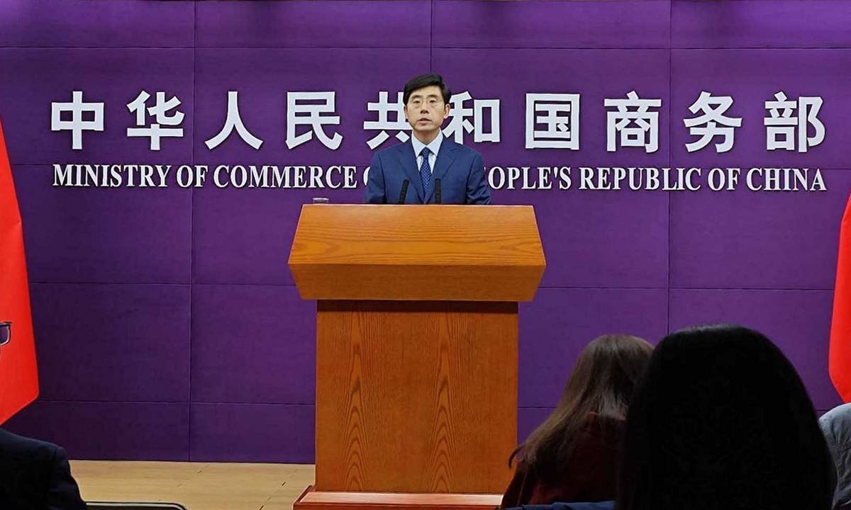 China to continue to cement approval of compliant rare-earth export applications: commerce ministry