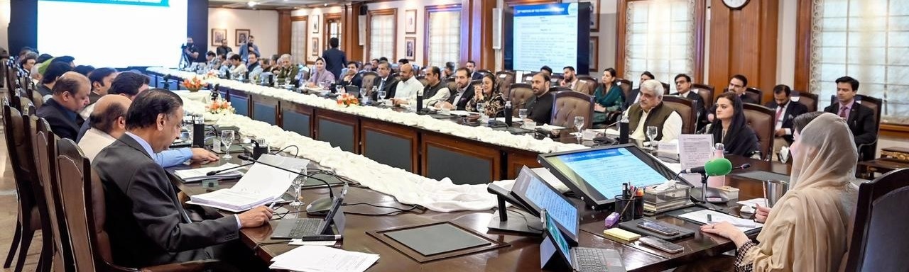 CM Maryam-led cabinet huddle greenlights 30/40pc relief in power tariff for Punjab