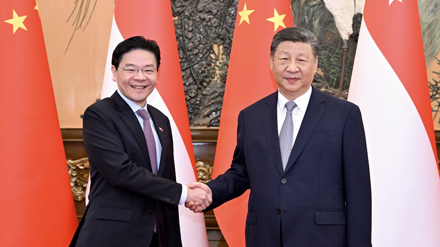 President Xi calls for writing new chapter in high-quality China-Singapore cooperation
