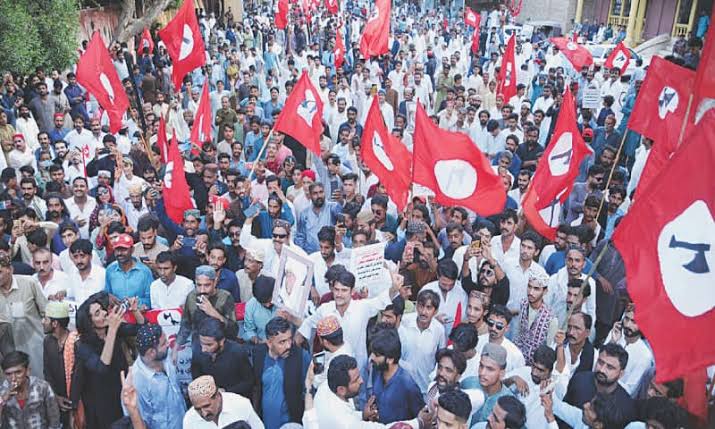 JSM stages strike in Sindh, demands action against lawlessness