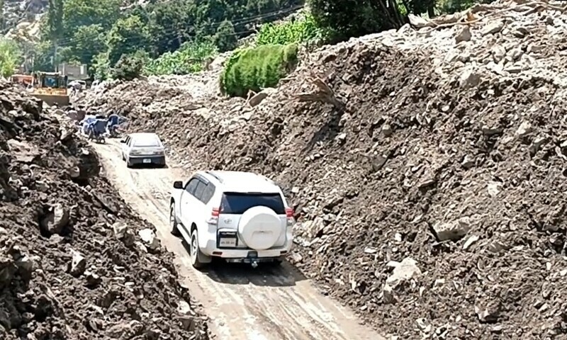 Babusar highway reopened for one-way traffic, search for missing victims ongoing in GB