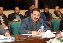 ‘If Imran Khan goes blind, many others will lose their vision too’, Junaid Akbar warns