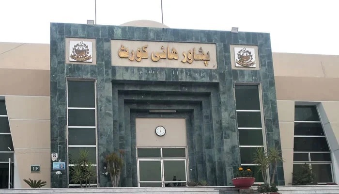 PHC temporarily bars oath-taking on reserved seats in KP Assembly