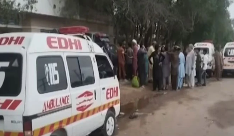 Nine killed, over 40 injured as buses overturn in Thatta and Khairpur