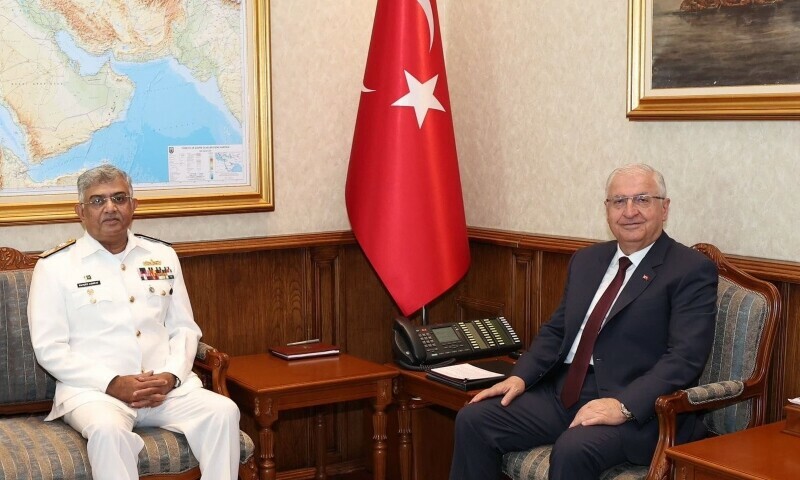 Turkiye confers highest military award on Pakistan’s naval chief for maritime cooperation