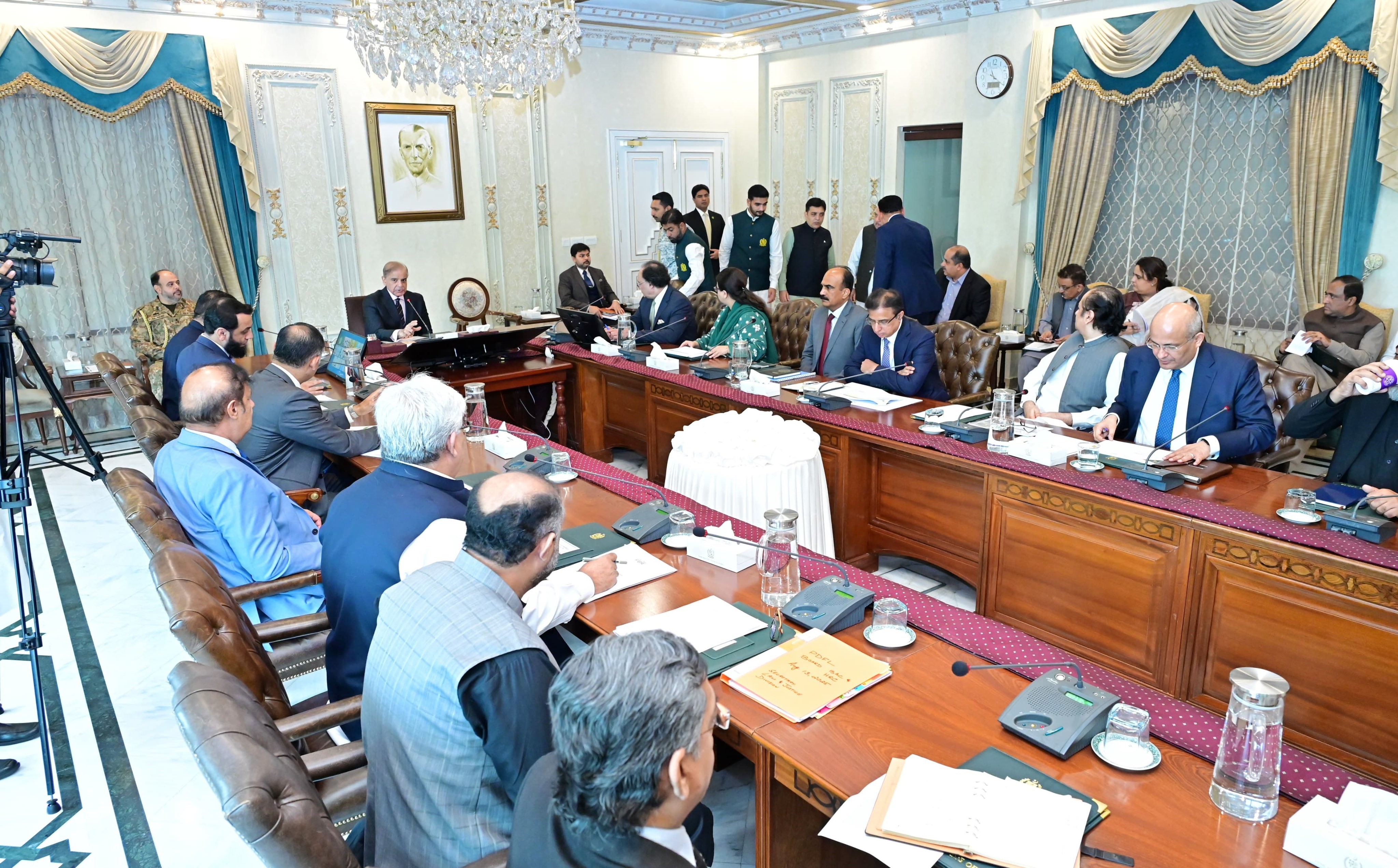Strenuous efforts being made to digitize, make economy cashless: PM