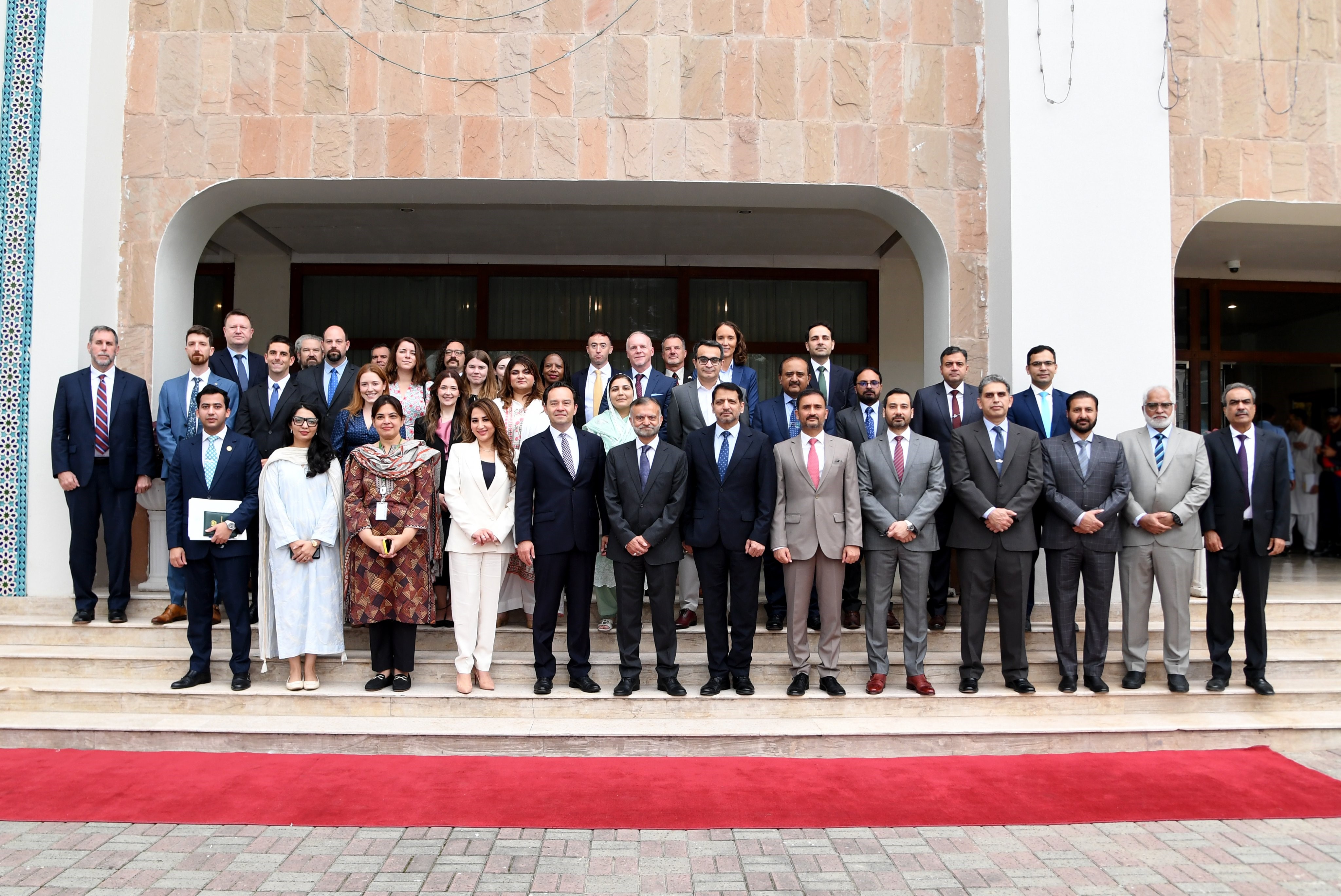 Pakistan, US reaffirm commitment to fight against terrorism