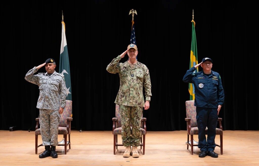 Pakistan Navy hands over CTF-151 command to Brazil