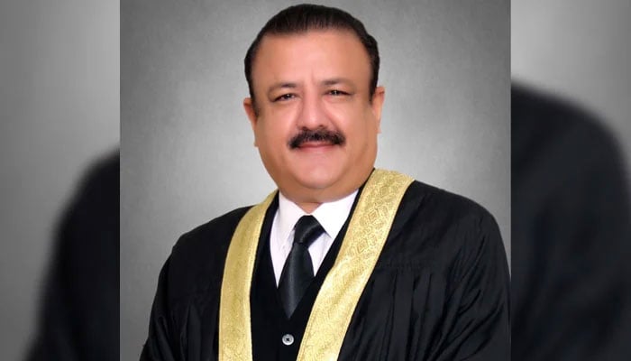 IHC bars Justice Jahangiri from judicial work over ‘fake degree’ case