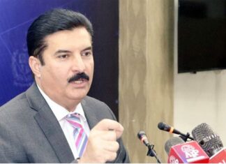 Kundi blames KP govt for Tirah evacuation as centre rejects operation claims