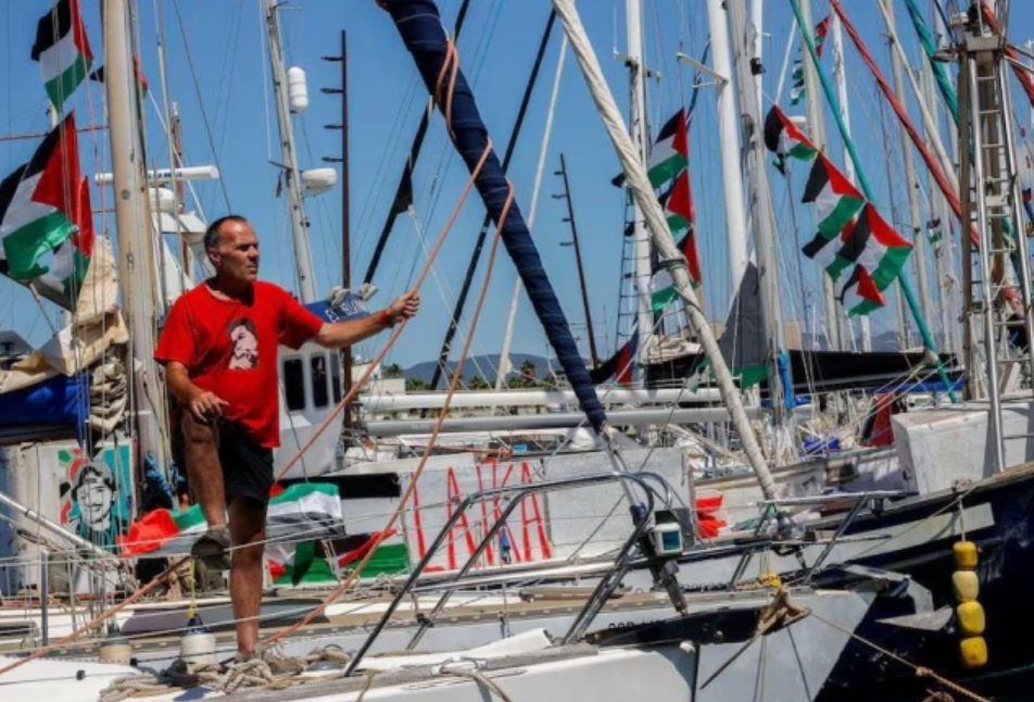 Gaza flotilla 'struck by drone' in Tunisia