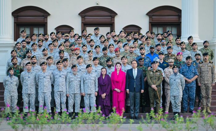 Punjab CM enumerates welfare, uplift feats at meeting with Navy War College officers