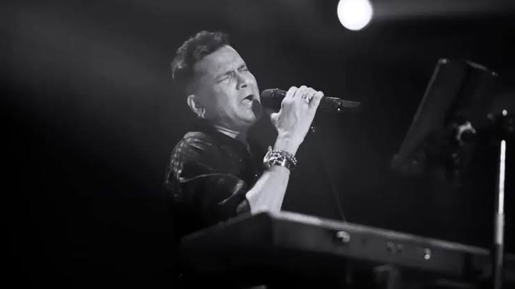 Famous Indian singer dies in tragic accident
