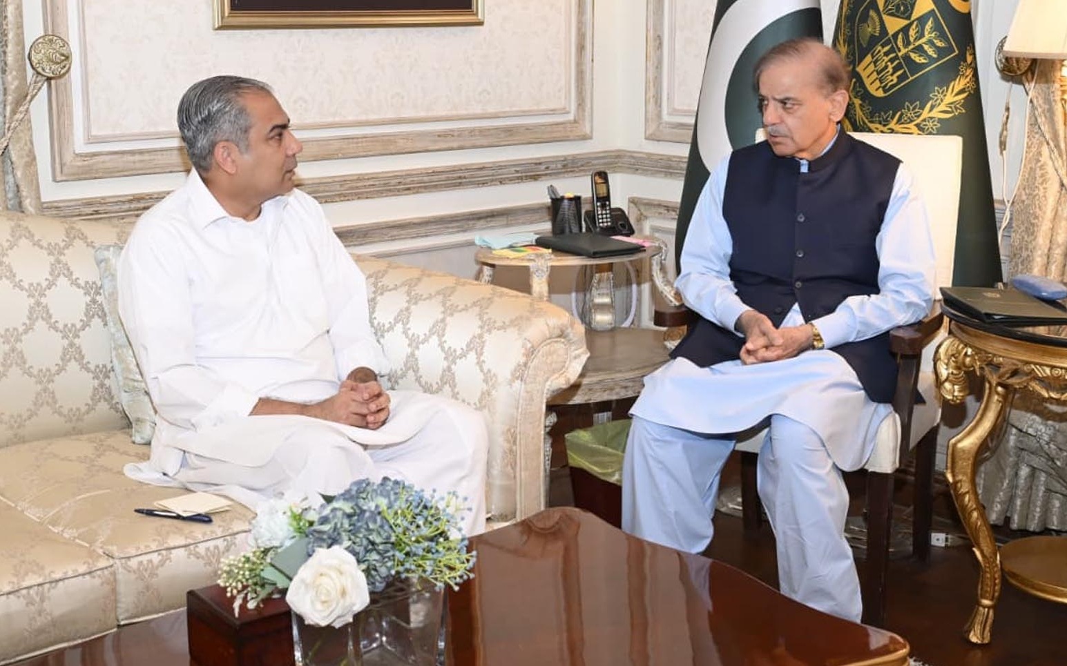 Interior minister briefs PM Shehbaz on national security, Islamabad projects