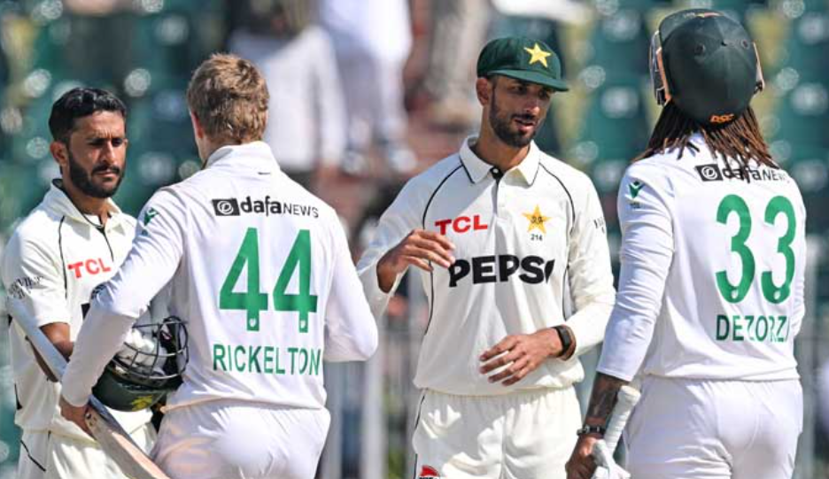 South Africa beats Pakistan to tie series
