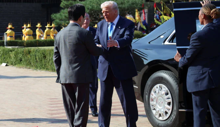 Trump lands in South Korea, says Xi talks will be 'great outcome for world'