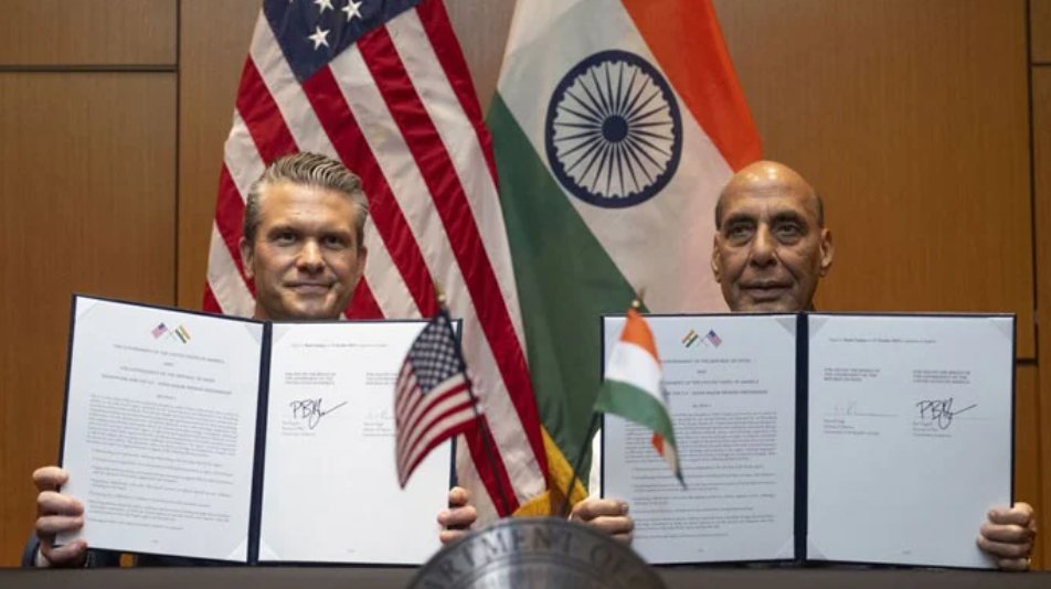 US signs 10-year defence agreement with India
