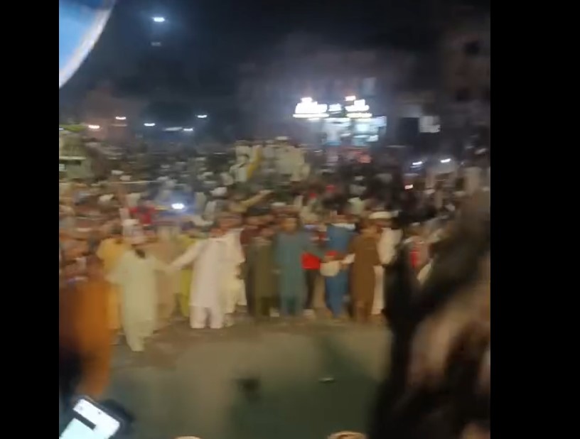 TLP march sparks clashes, security lockdowns and internet blackout across Punjab, twin cities