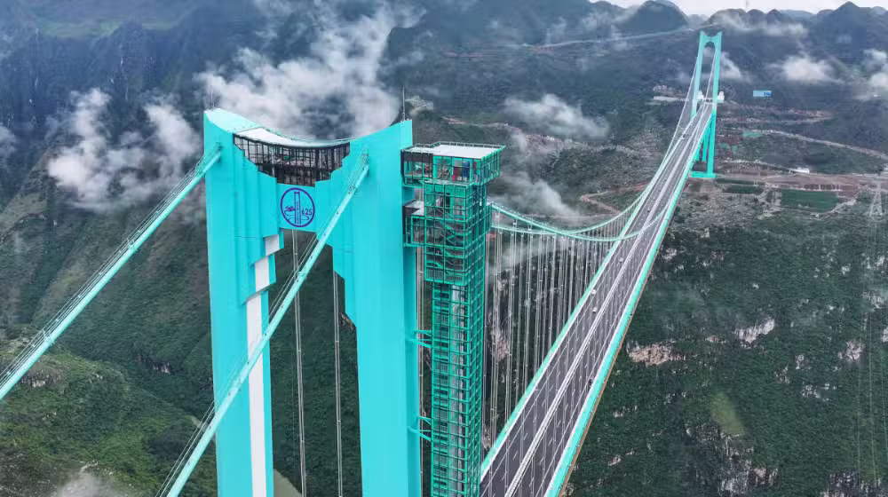 Tourists can now enjoy coffee on the world’s highest bridge