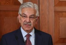 Beggary hurting Pakistan’s image, fuelling Gulf visa curbs: Khawaja Asif