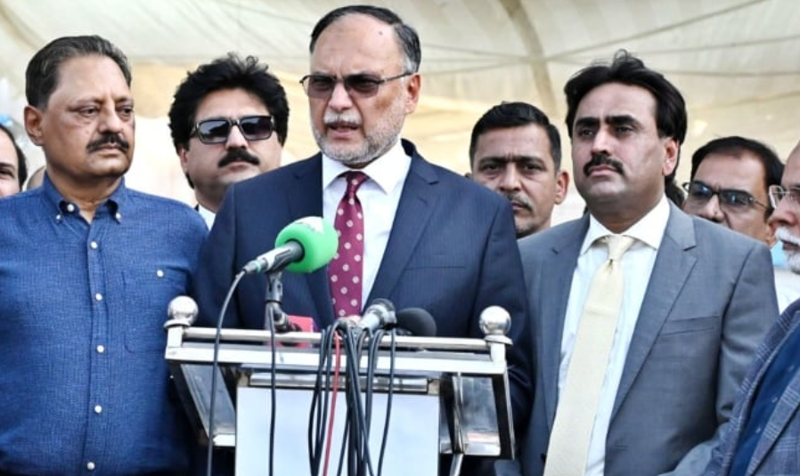 No constitutional amendment without political unity: Ahsan Iqbal