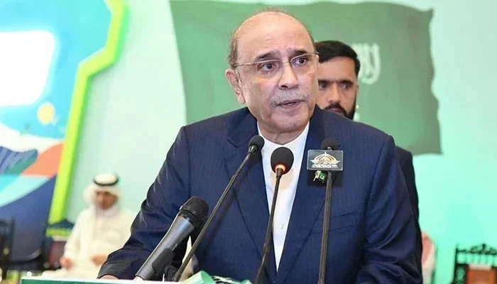 President Zardari pays tribute to Shaheed Bhutto, Benazir on PPP Day