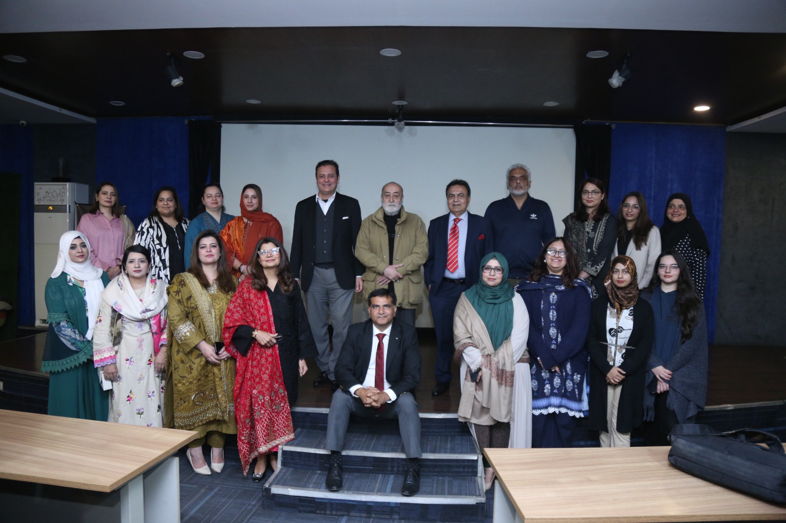 Reconnect Arts unveils curtain raiser of “Az Khawab-e-Giran Kheez” — An immersive Iqbal experience for the youth