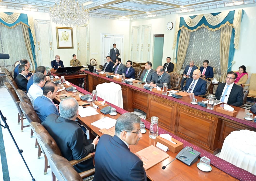 PM pushes tariff reforms, cost cuts to fire up industrial growth