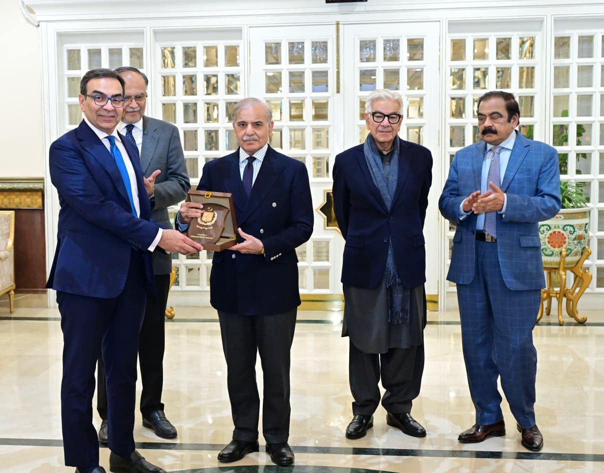 PM hails PIA privatization as landmark 'national achievement'