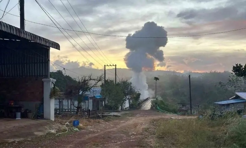 Thailand vows to keep fighting Cambodia despite Trump's ceasefire claim