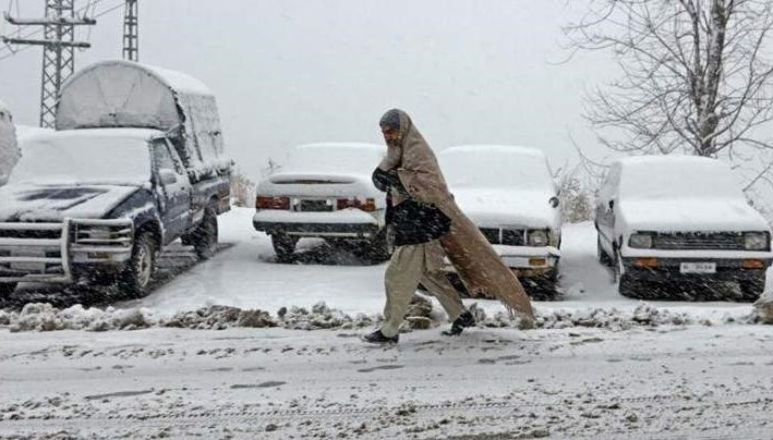 Northern KP, GB, Balochistan battle freezing cold as 10 killed amid NDMA alert