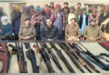 Tally rises to 52 as 23 more Katcha bandits lay down arms in Rajanpur operation