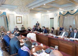 PM orders banks to ease credit for SMEs, farmers to boost economic inclusion