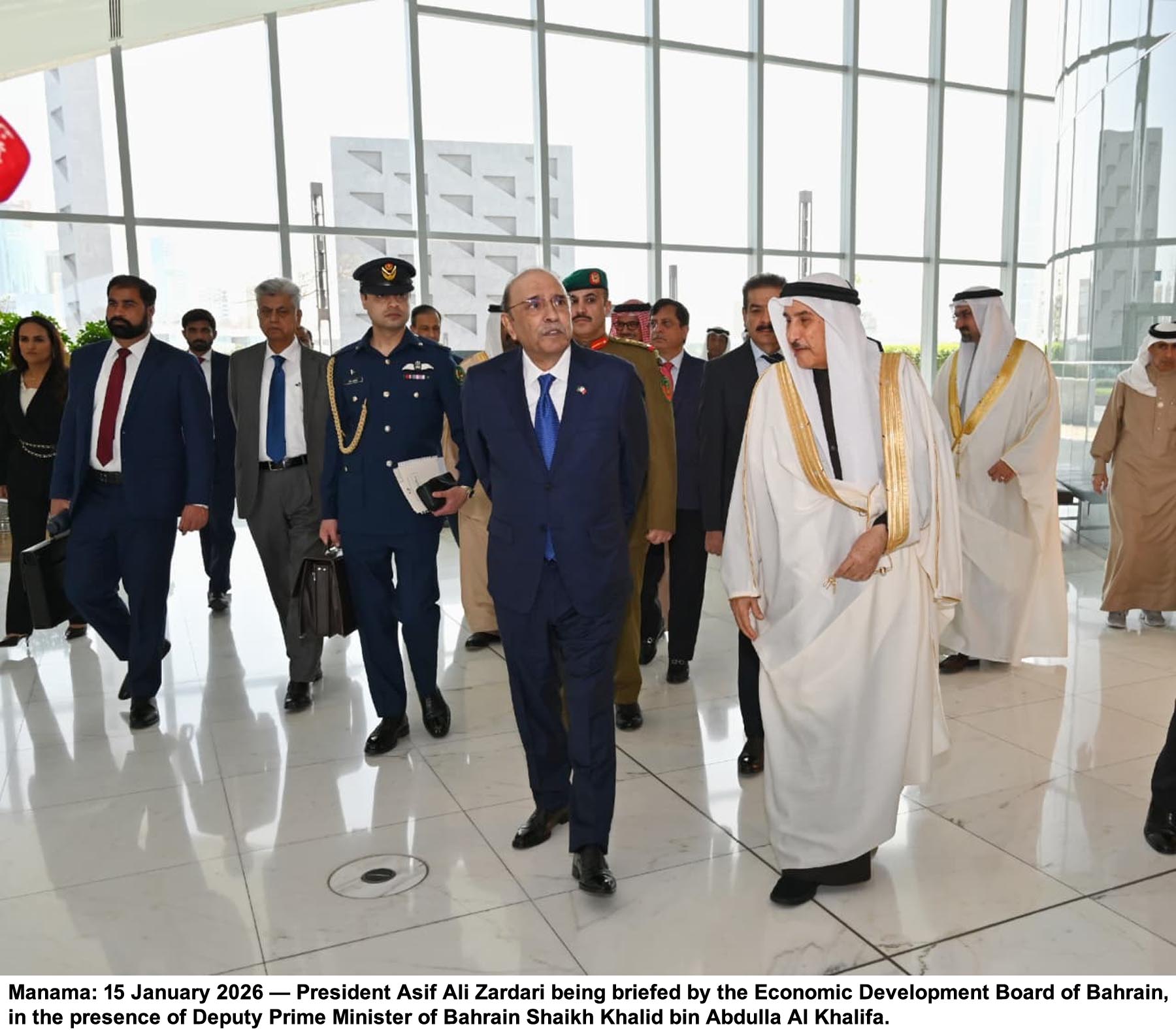 Zardari pitches Pakistan as regional economic bridge, seeks deeper investment ties with Bahrain