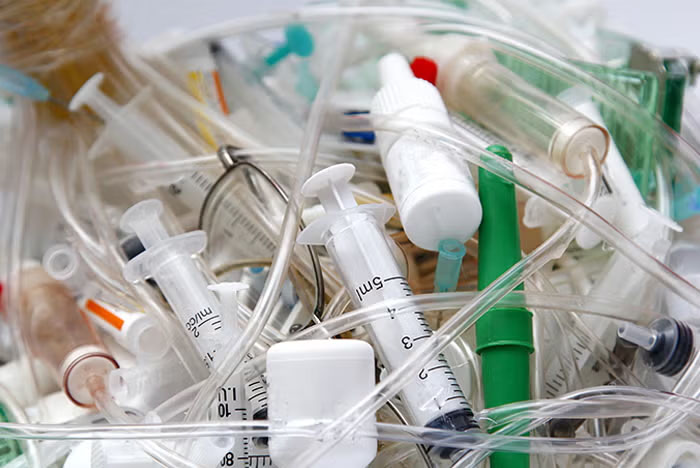 The role of medical centres in plastic pollution