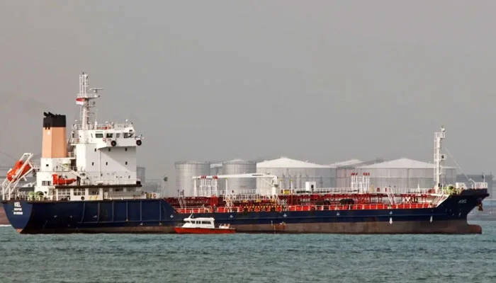 India seizes three 'Iranian' oil tankers on smuggling charges